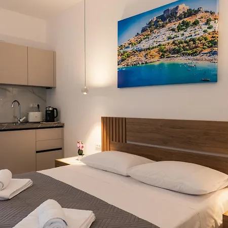 Aimilia Boutique 3* Κάλαθος