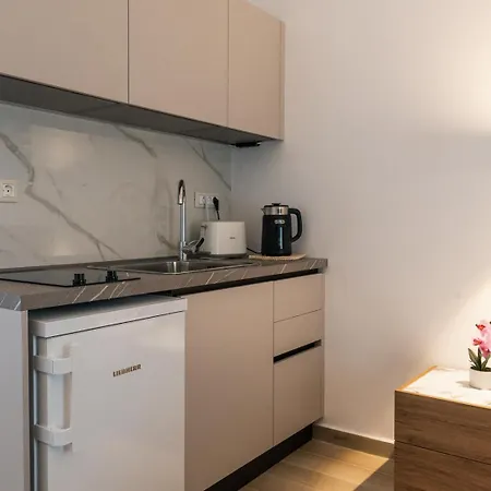 Aimilia Boutique 3* Κάλαθος